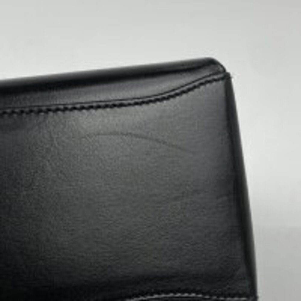 Gucci Black Handbag Leather Turnlock